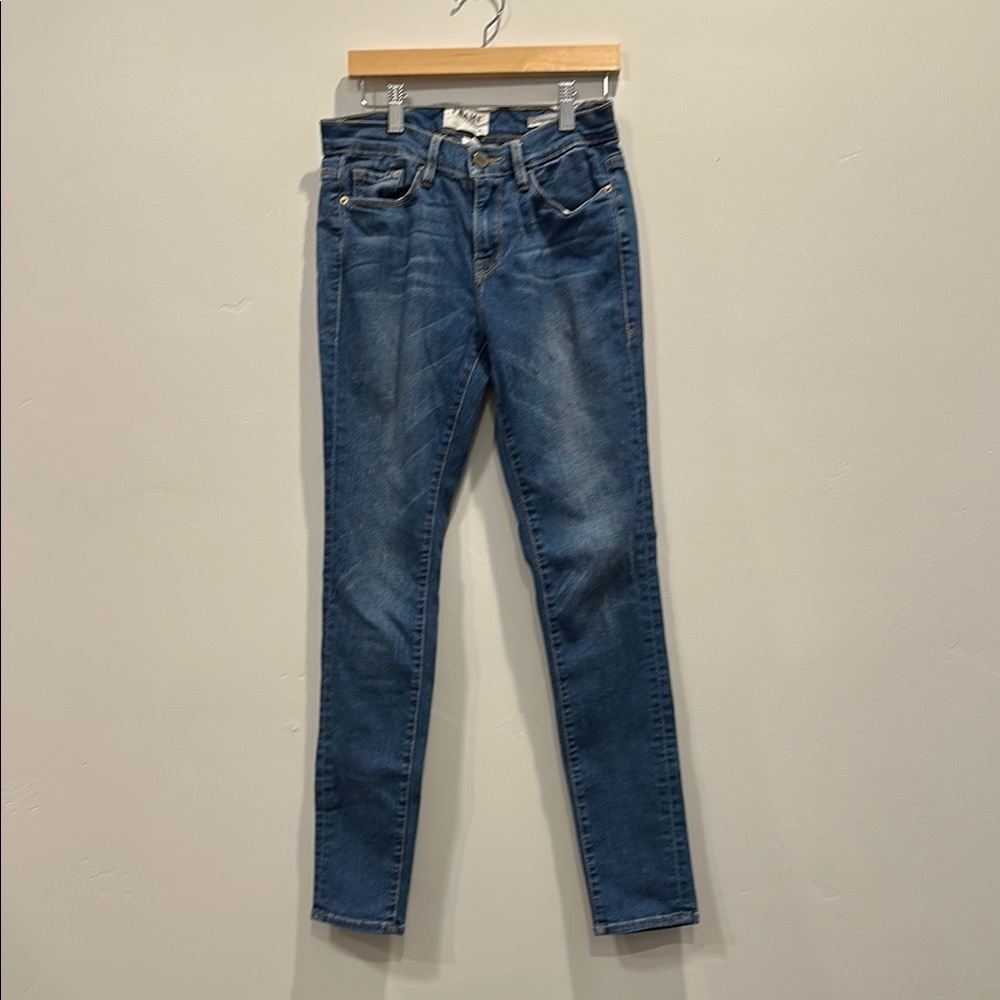 Frame Denim Blue Skinny Jeans. Size 28.